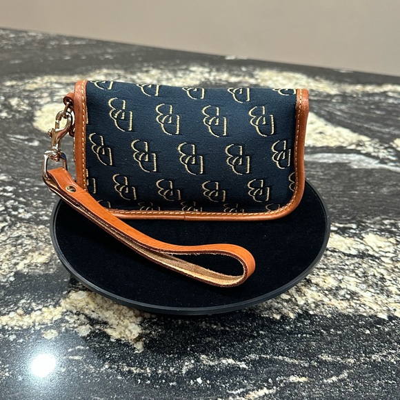 Dooney & Bourke Canvas Pouch with Brown Leather Trim - Picture 3 of 8